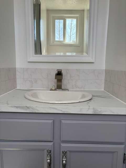 4418 54 Avenue, Valleyview, AB - Indoor Photo Showing Bathroom