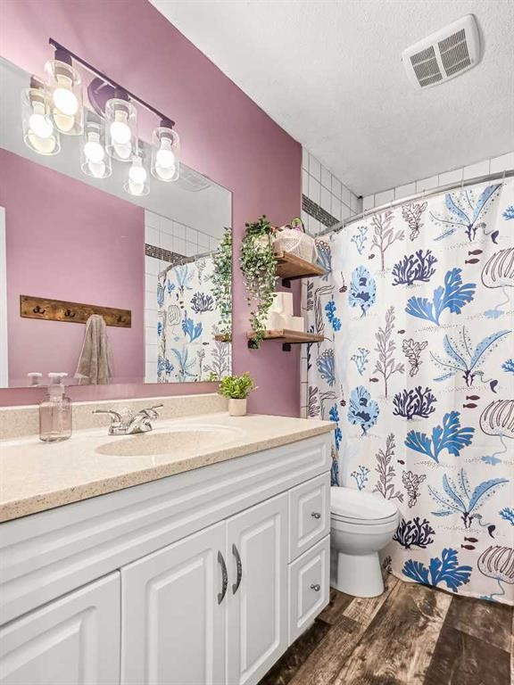 10833 99 Avenue, Grande Cache, AB - Indoor Photo Showing Bathroom
