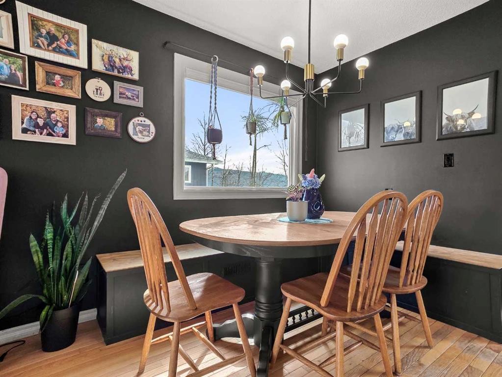 10833 99 Avenue, Grande Cache, AB - Indoor Photo Showing Dining Room