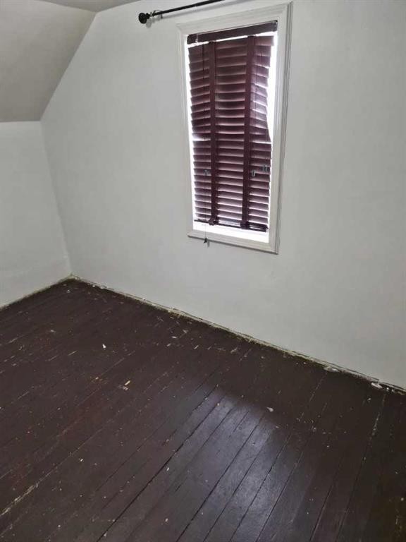 707 3 Avenue, Beaverlodge, AB - Indoor Photo Showing Other Room