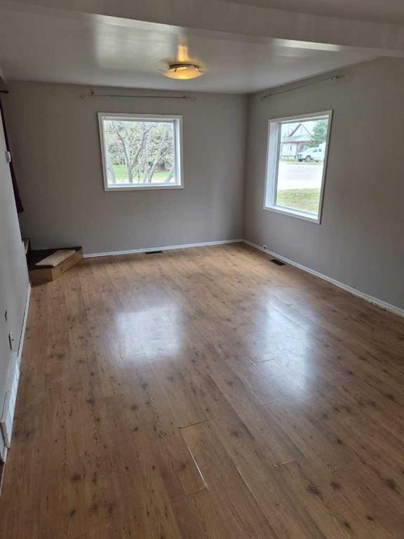707 3 Avenue, Beaverlodge, AB - Indoor Photo Showing Other Room