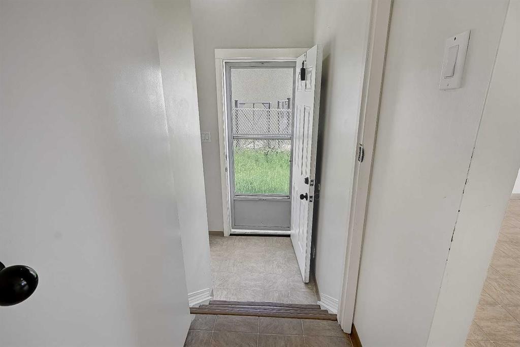 11448 97 Street, Grande Prairie, AB - Indoor Photo Showing Other Room