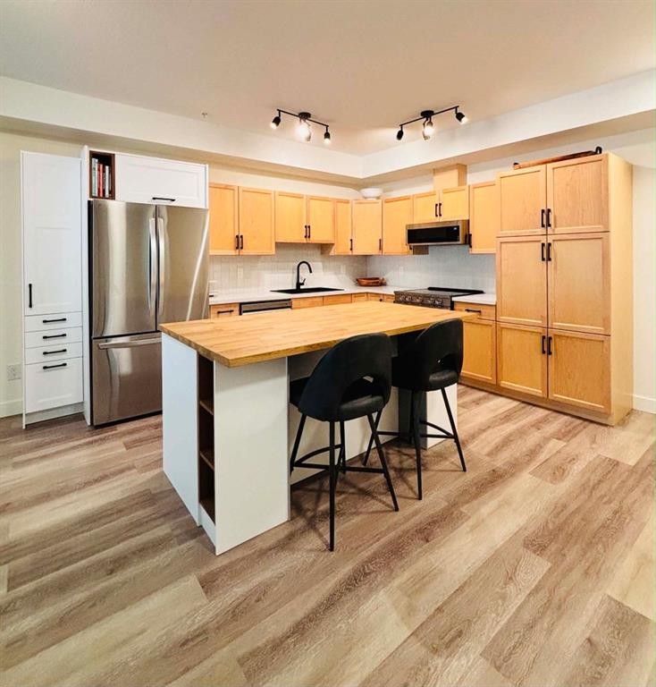 109-160 Moberly Road, Grande Cache, AB - Indoor Photo Showing Kitchen