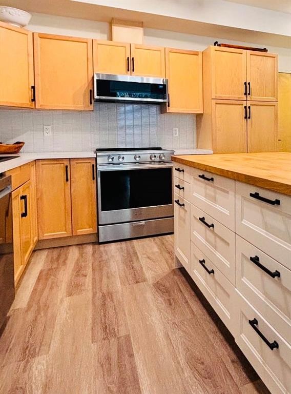 109-160 Moberly Road, Grande Cache, AB - Indoor Photo Showing Kitchen