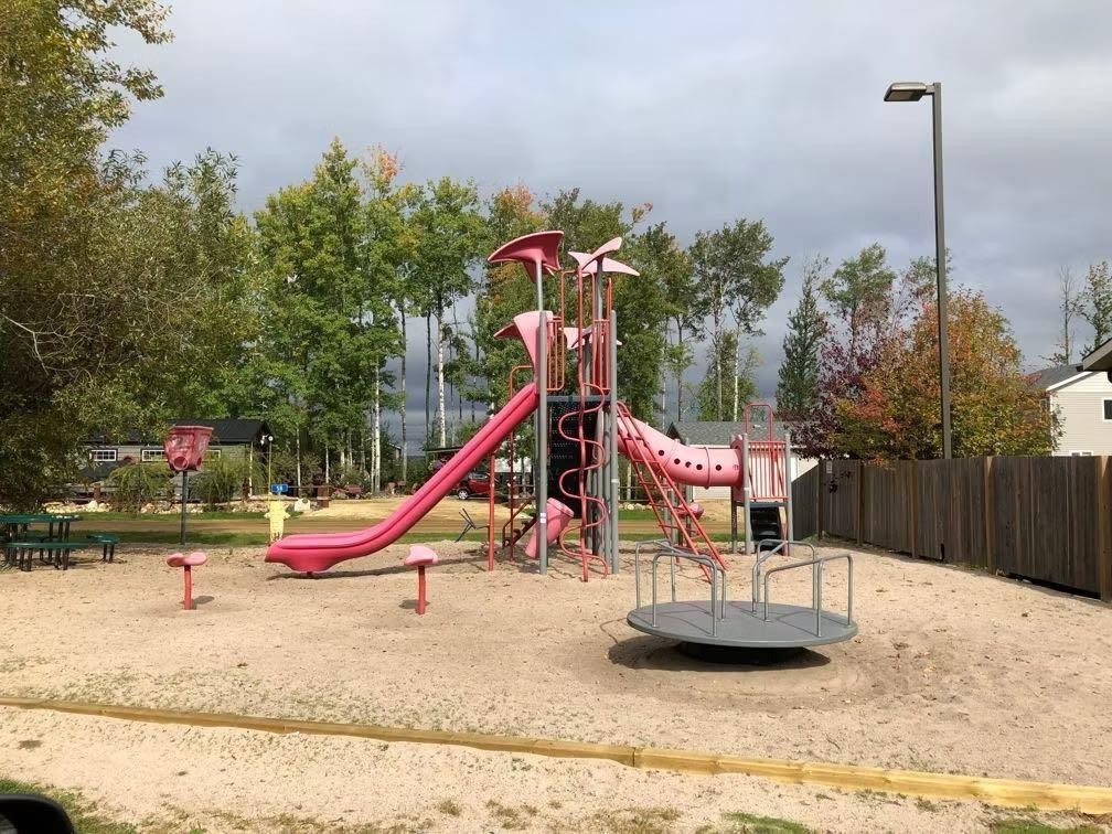 #36 160 Peace River Avenue, Joussard, AB