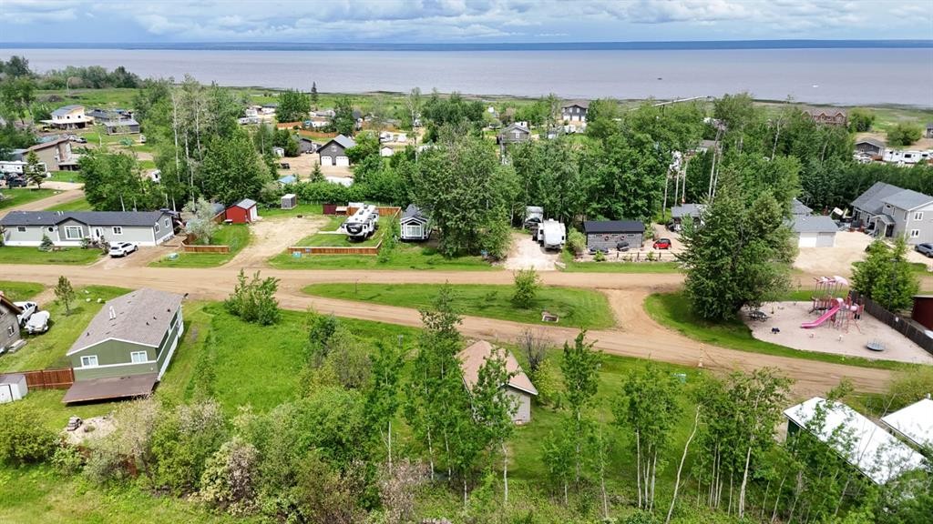 #36 160 Peace River Avenue, Joussard, AB