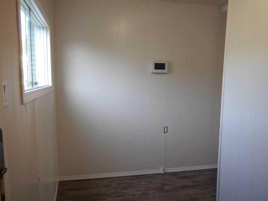 10829 106 Avenue, Fairview, AB - Indoor Photo Showing Other Room