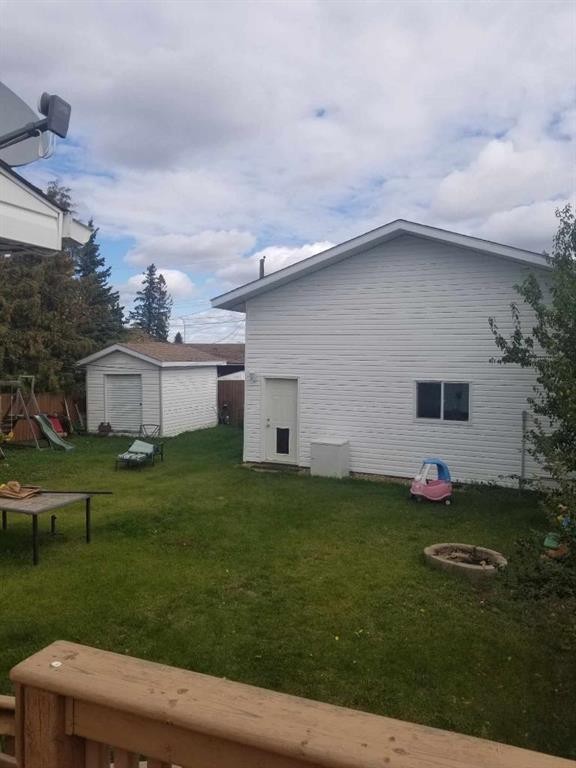 4904 52 St, Grimshaw, AB - Outdoor