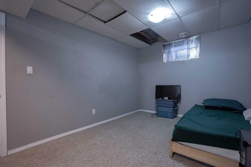 5210 54A Ave, Berwyn, AB - Indoor