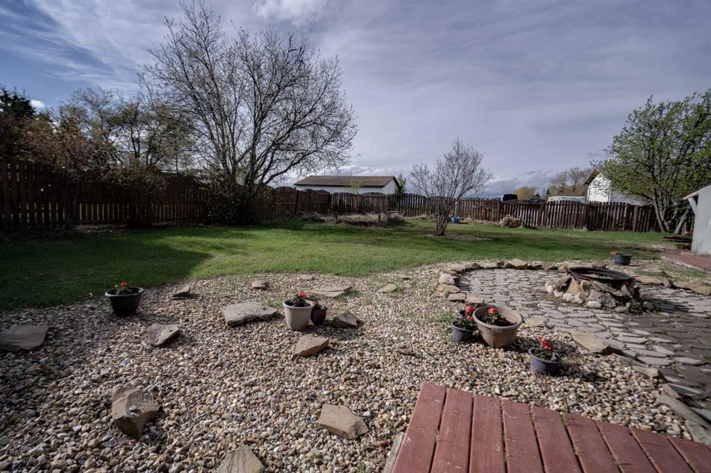 5210 54A Ave, Berwyn, AB - Outdoor