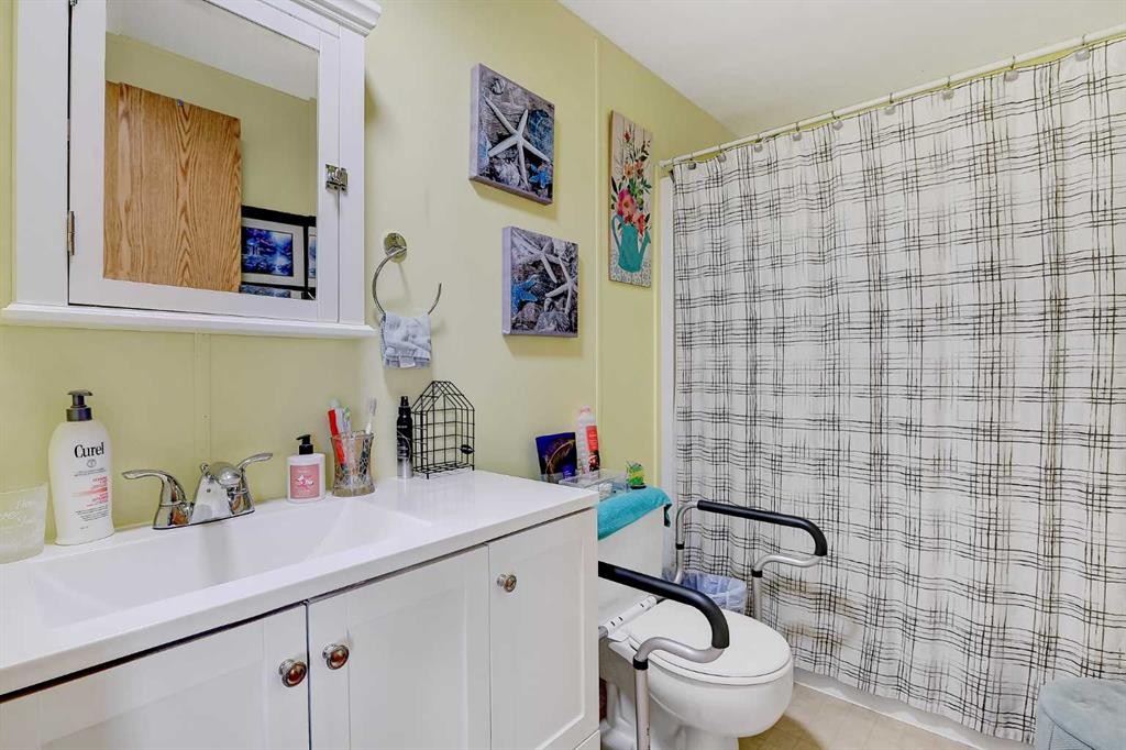 10301 99 Avenue, Bezanson, AB