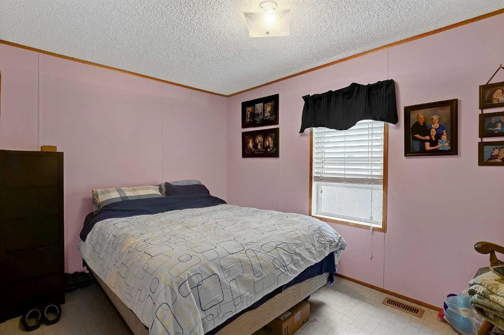 10301 99 Avenue, Bezanson, AB