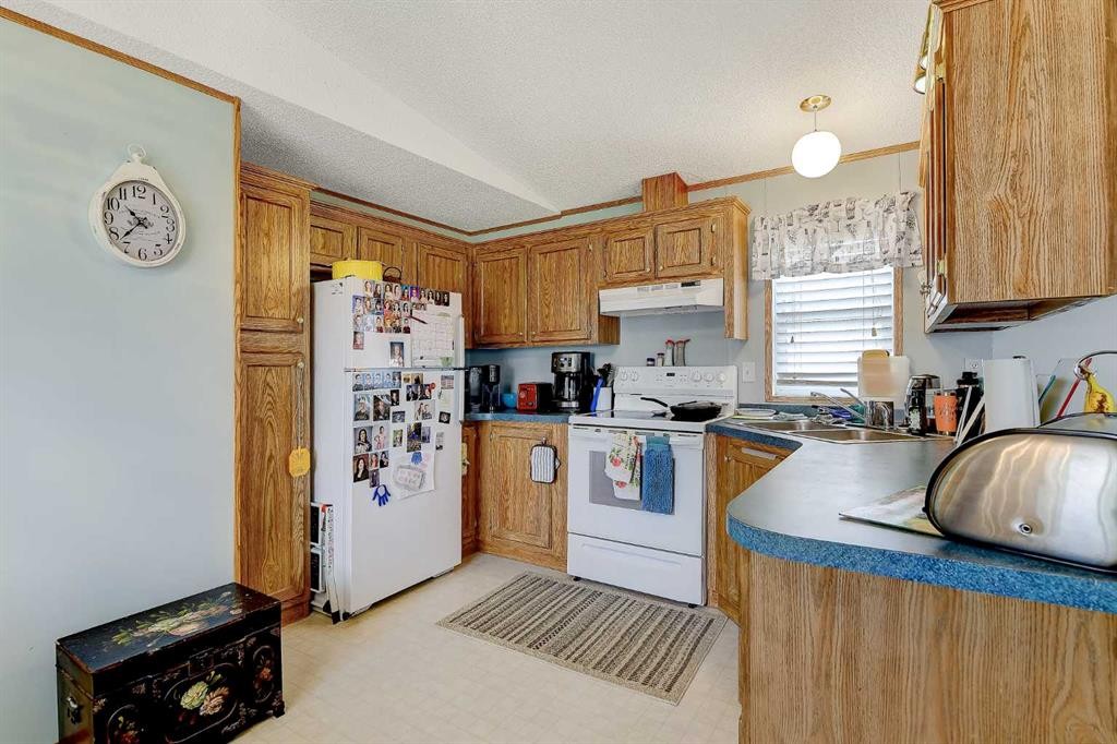 10301 99 Avenue, Bezanson, AB