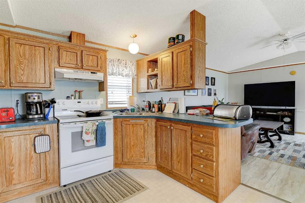 10301 99 Avenue, Bezanson, AB