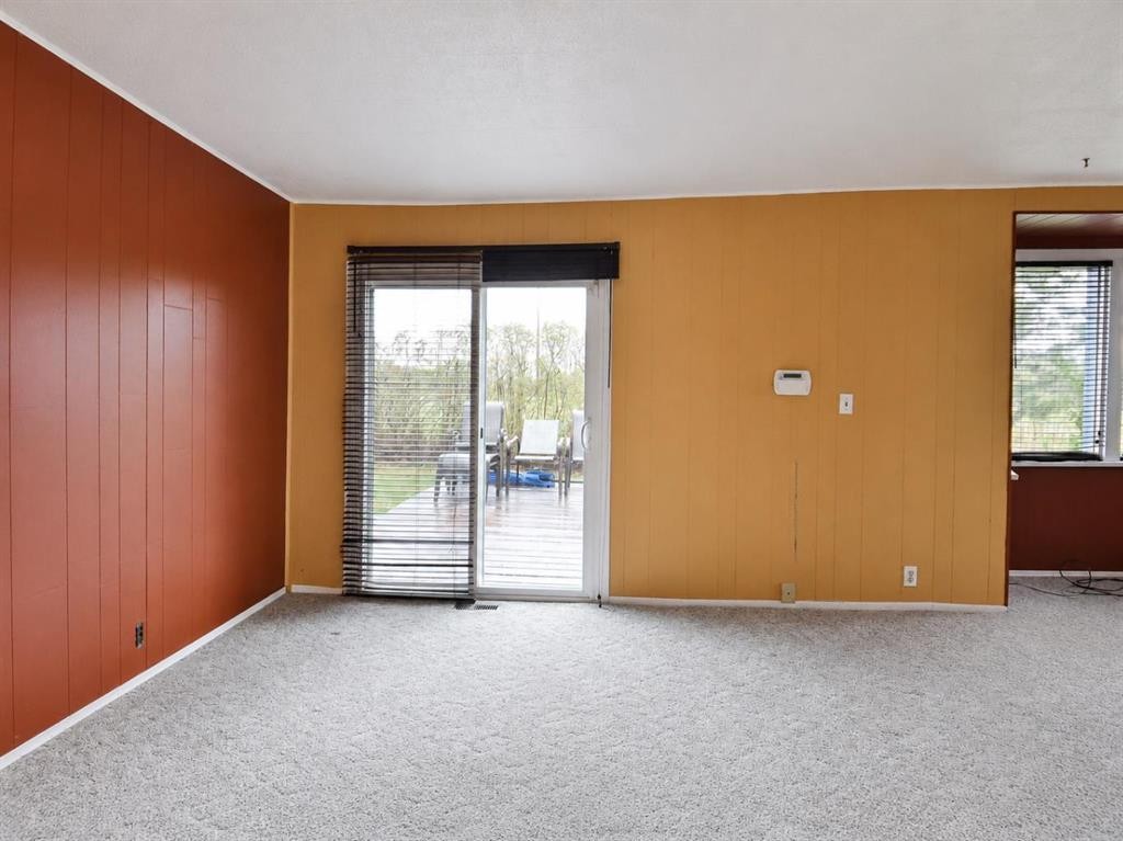 26070 Twp Rd 714, Ridgevalley, AB - Indoor Photo Showing Other Room