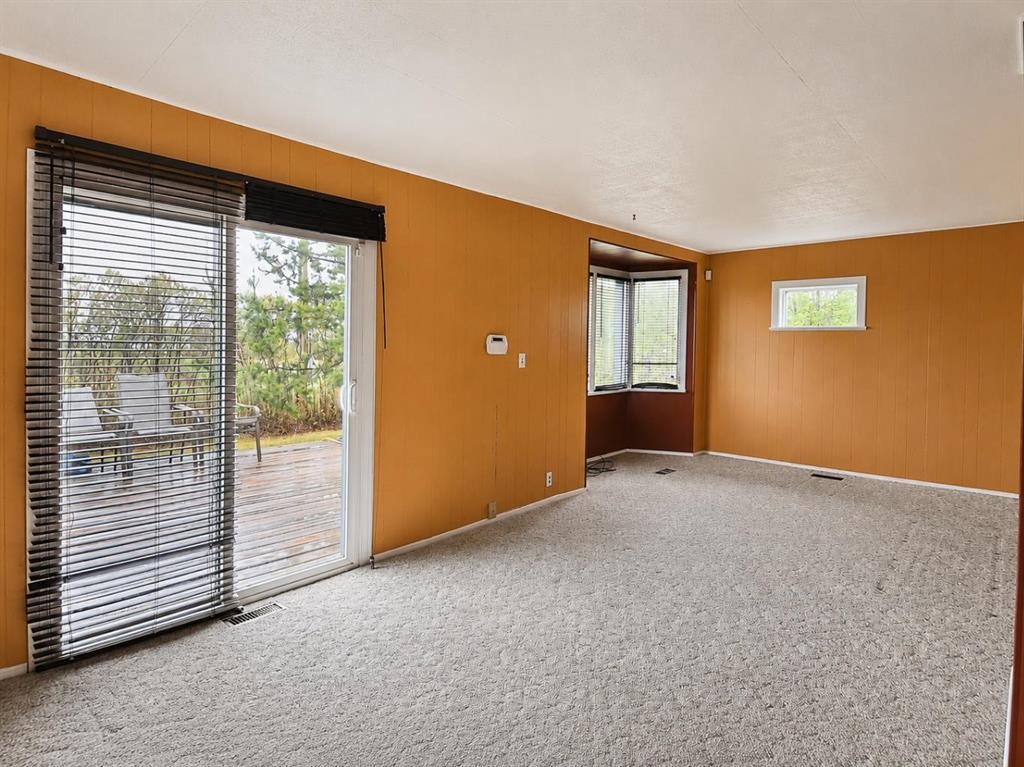26070 Twp Rd 714, Ridgevalley, AB - Indoor Photo Showing Other Room
