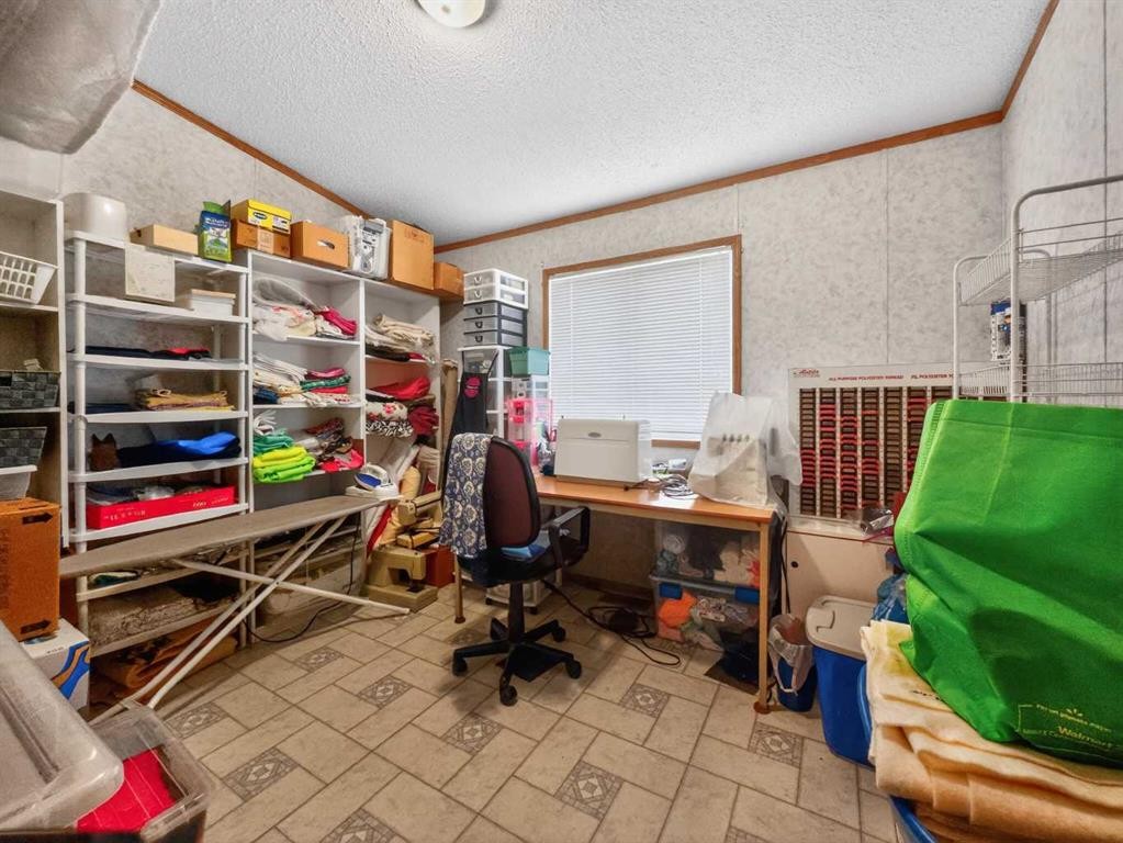 10202 Homestead Way, La Crete, AB - Indoor