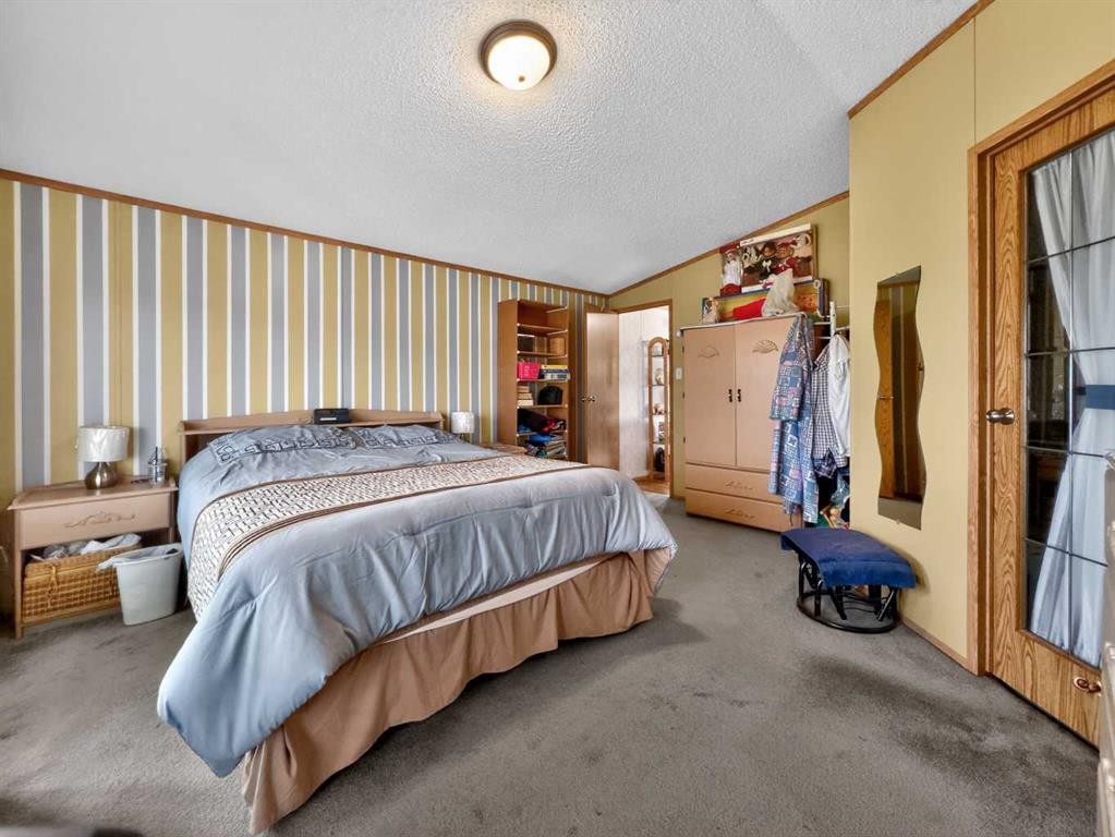 10202 Homestead Way, La Crete, AB - Indoor Photo Showing Bedroom