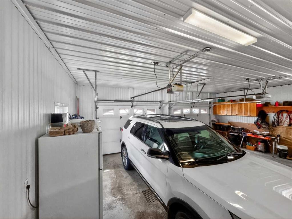 10202 Homestead Way, La Crete, AB - Indoor Photo Showing Garage