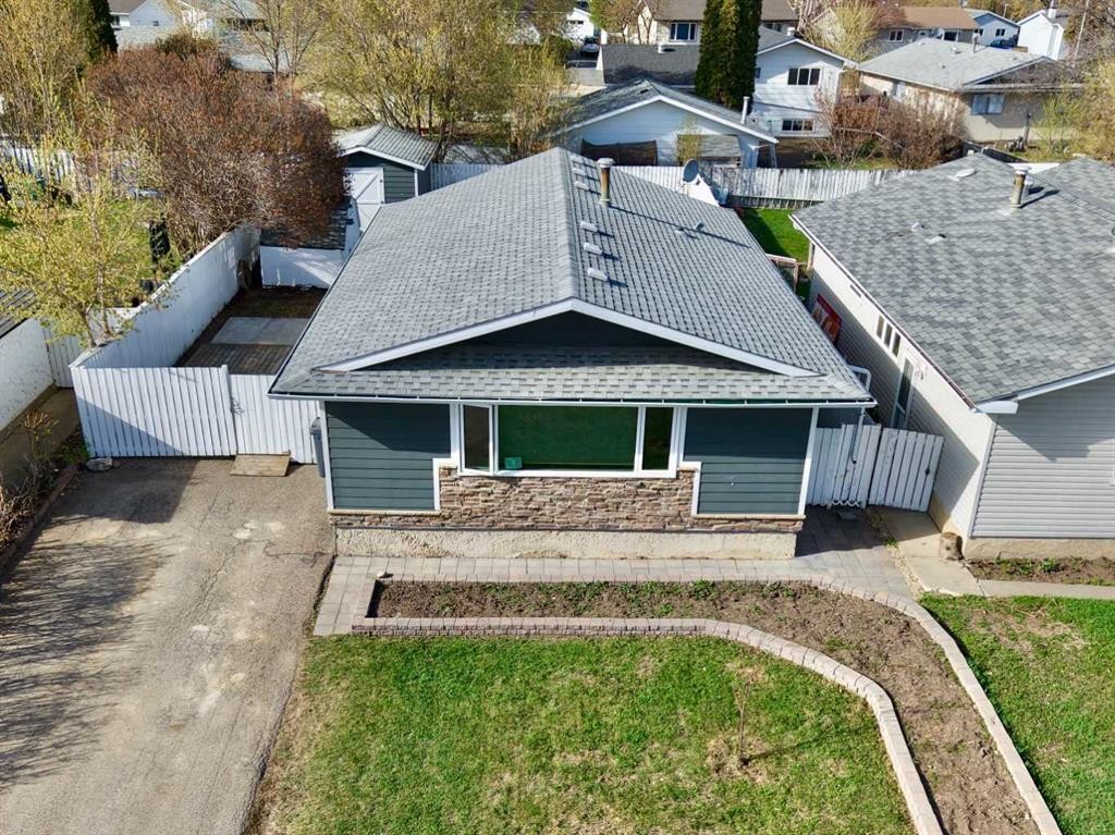 9618 80 Avenue, Peace River, AB - Outdoor With Exterior