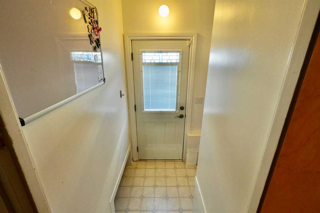 9618 80 Avenue, Peace River, AB - Indoor Photo Showing Other Room