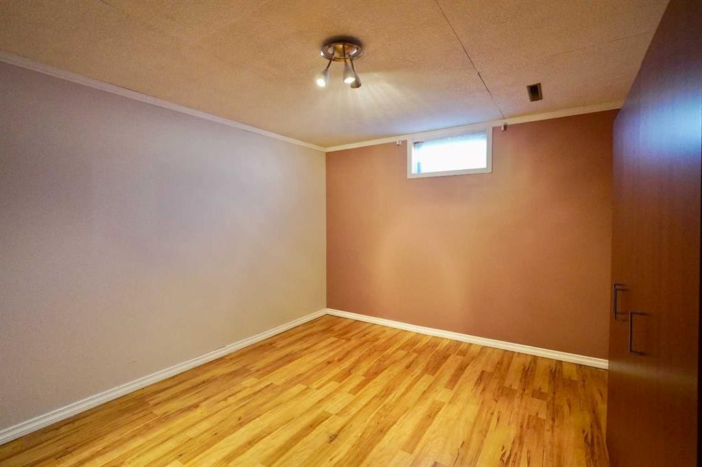 9618 80 Avenue, Peace River, AB - Indoor