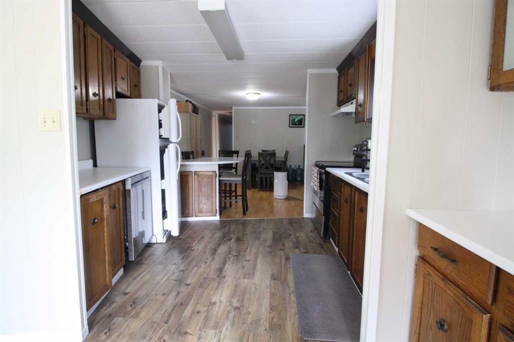 10306 101 Avenue, High Level, AB - Indoor