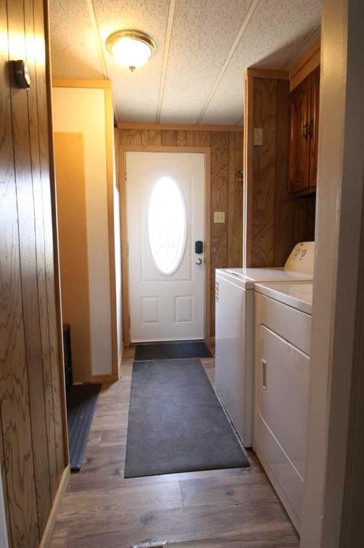 10306 101 Avenue, High Level, AB - Indoor Photo Showing Laundry Room
