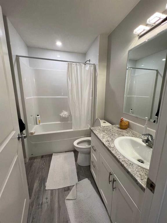 826 3Rd Avenue, Beaverlodge, AB - Indoor Photo Showing Bathroom