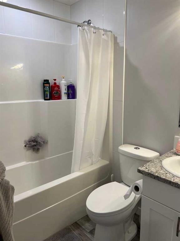 826 3Rd Avenue, Beaverlodge, AB - Indoor Photo Showing Bathroom