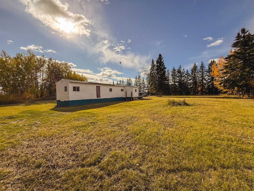30010B 765 Township, Peoria, AB - Outdoor