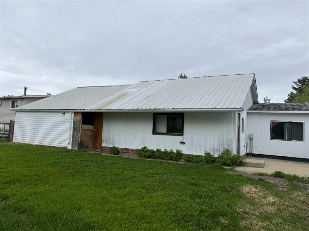 5410 51 Street, Berwyn, AB