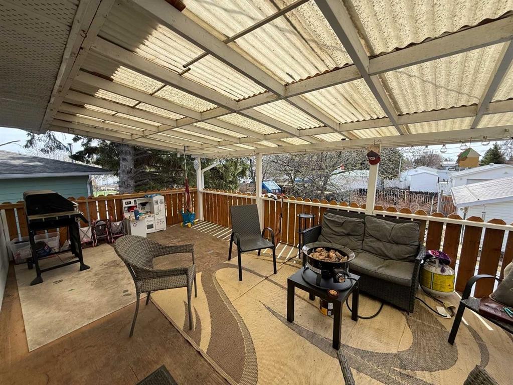 5311 50 Avenue, Grimshaw, AB - Outdoor With Deck Patio Veranda With Exterior