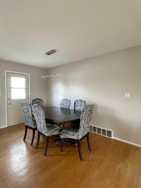 12 Bison Crescent, High Level, AB - Indoor Photo Showing Dining Room