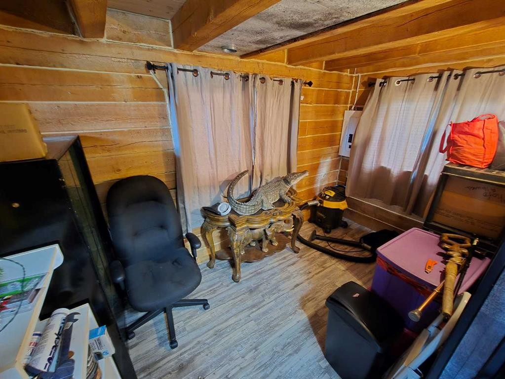 5017 50 Avenue, Berwyn, AB - Indoor