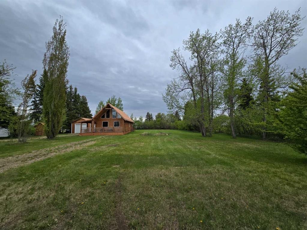 5017 50 Avenue, Berwyn, AB - Outdoor