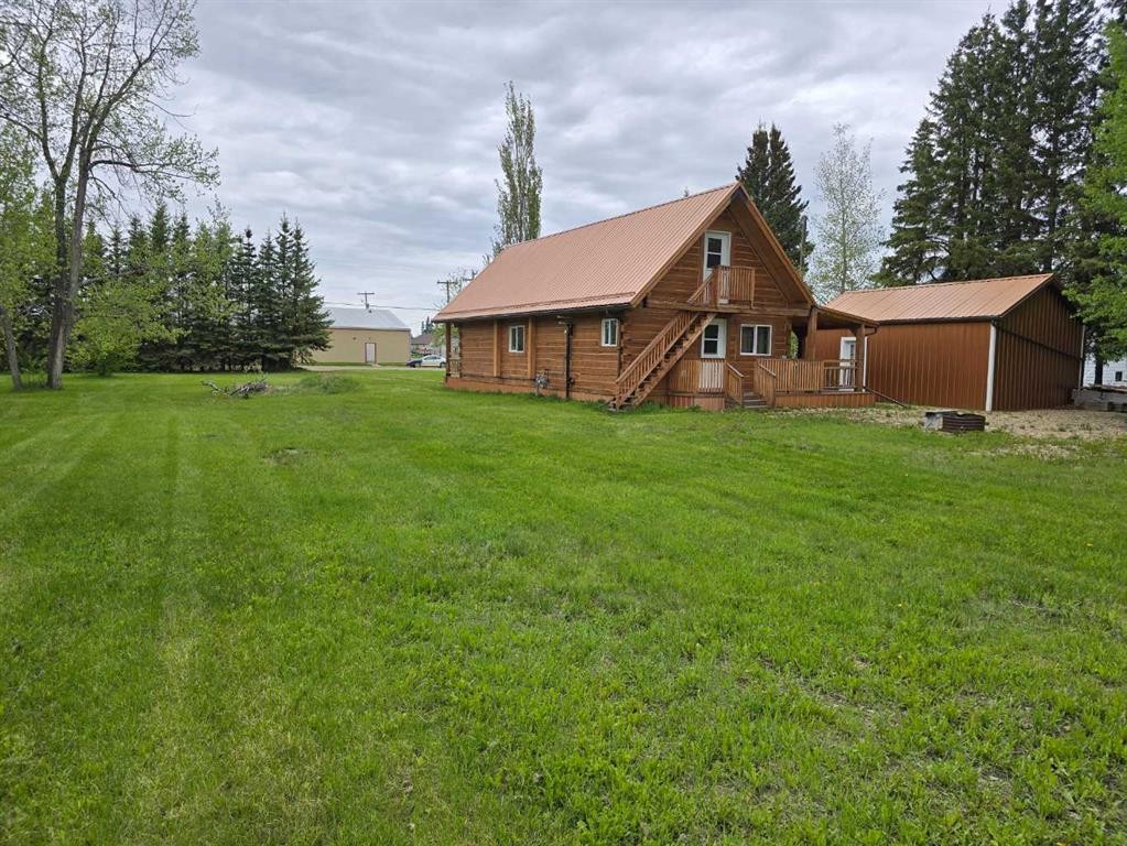 5017 50 Avenue, Berwyn, AB - Outdoor