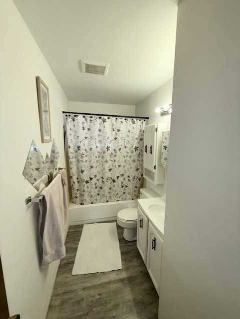 4804 47 Avenue, Grimshaw, AB - Indoor Photo Showing Bathroom