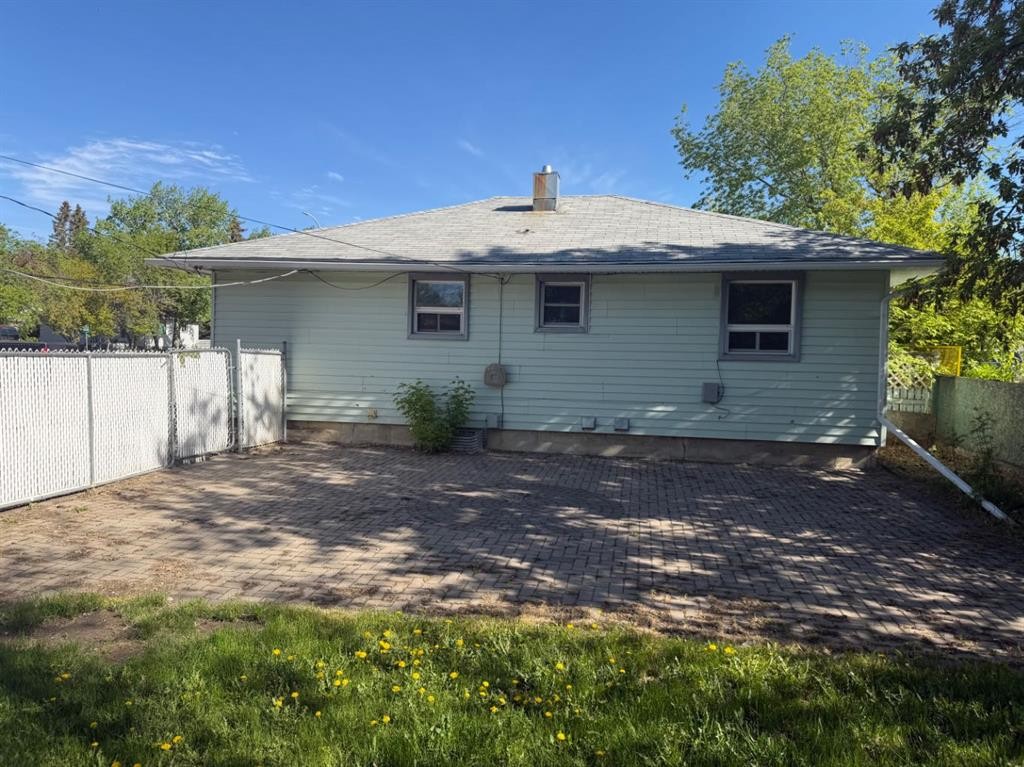 9657 Hillcrest Drive, Grande Prairie, AB - Outdoor