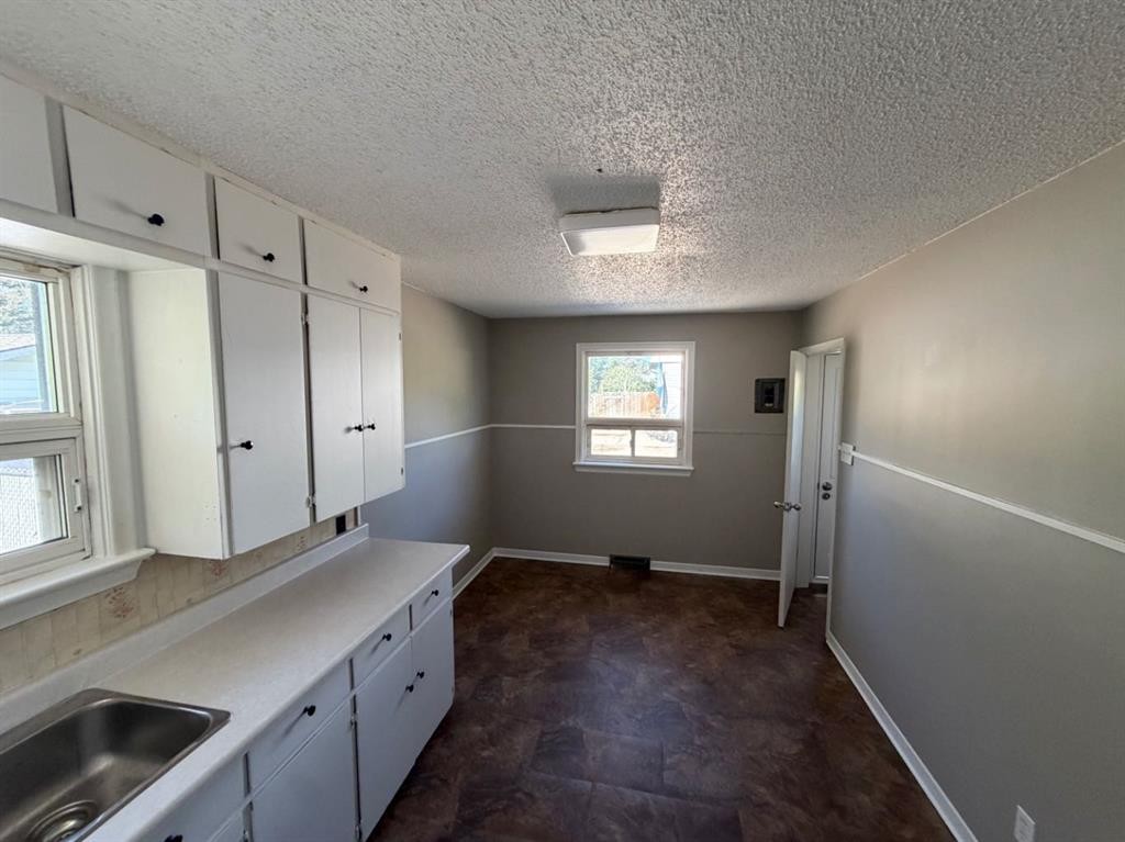 9657 Hillcrest Drive, Grande Prairie, AB - Indoor