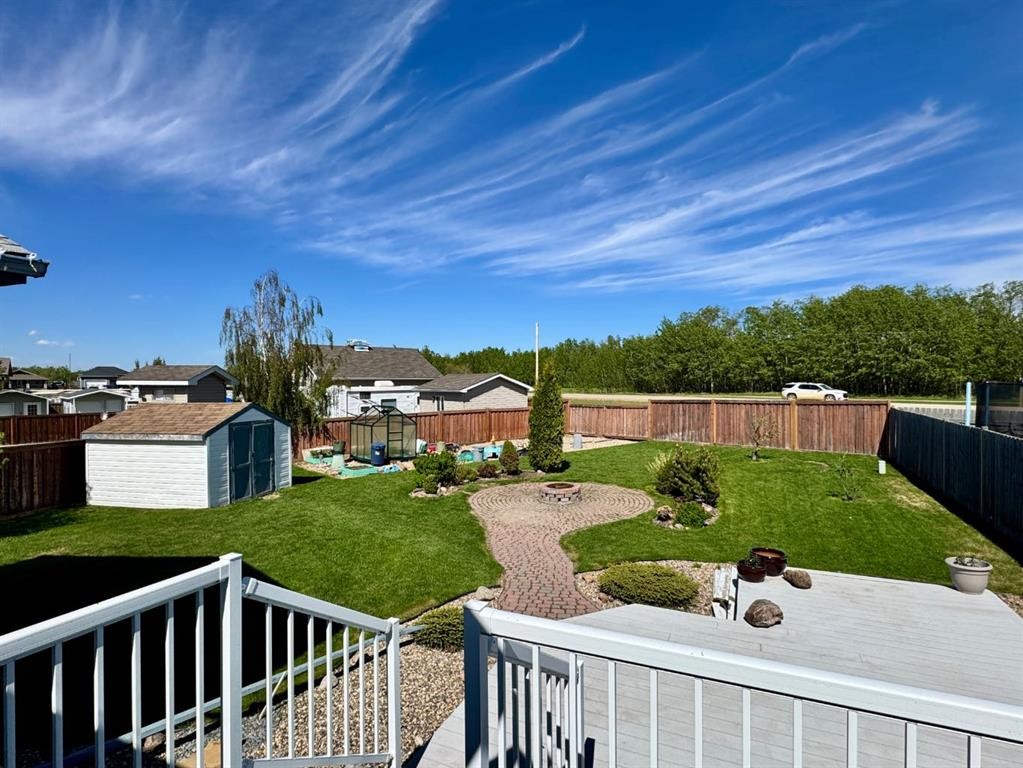 11345 110 Avenue Crescent, Fairview, AB - Outdoor