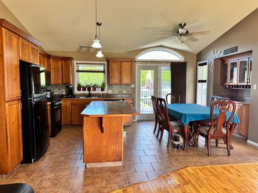 11345 110 Avenue Crescent, Fairview, AB - Indoor