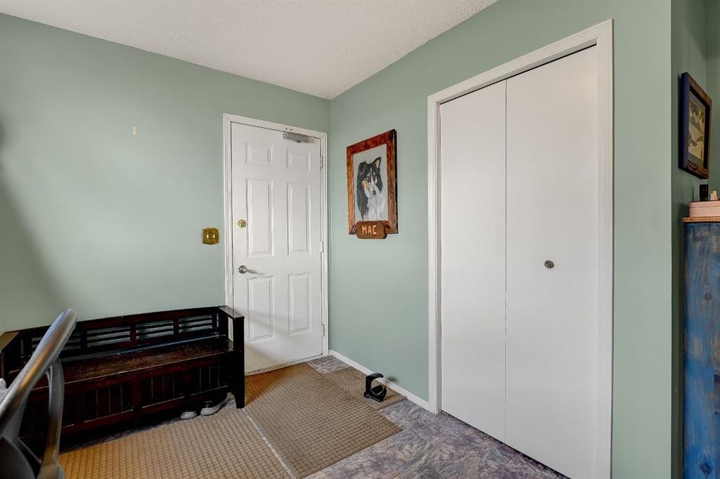 8002 103 Street, Grande Prairie, AB - Indoor