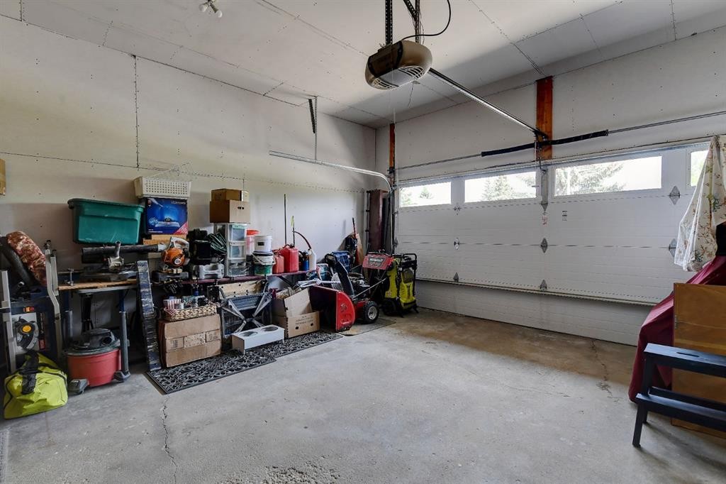 8002 103 Street, Grande Prairie, AB - Indoor Photo Showing Garage