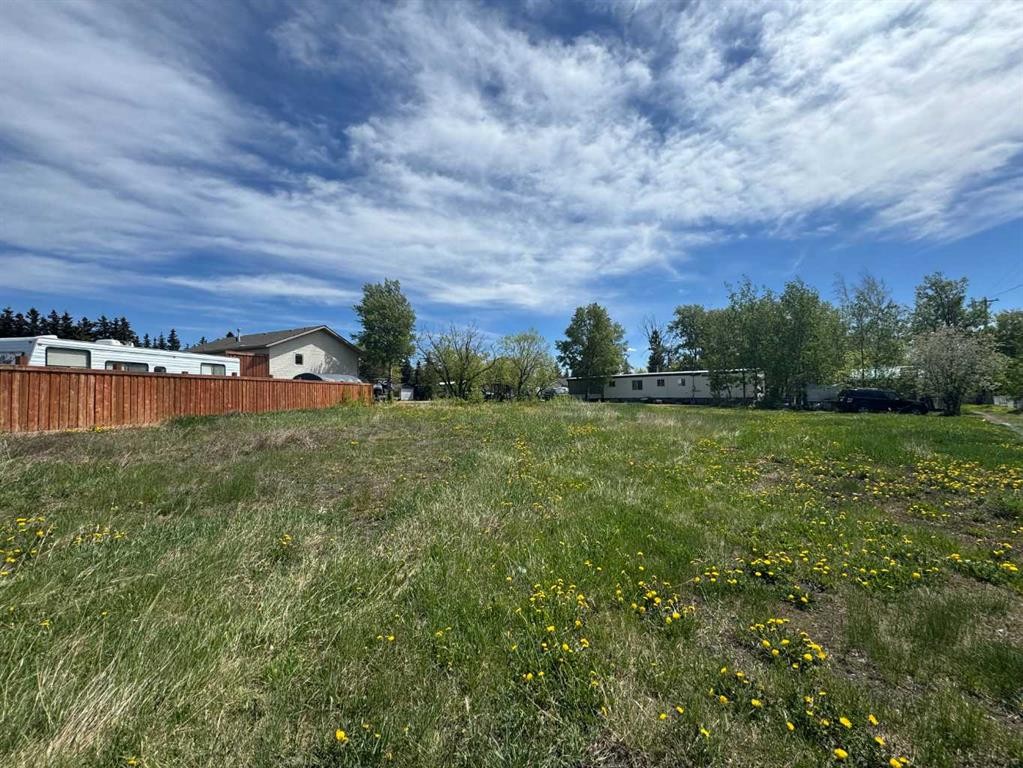 1119 7Th Avenue, Beaverlodge, AB
