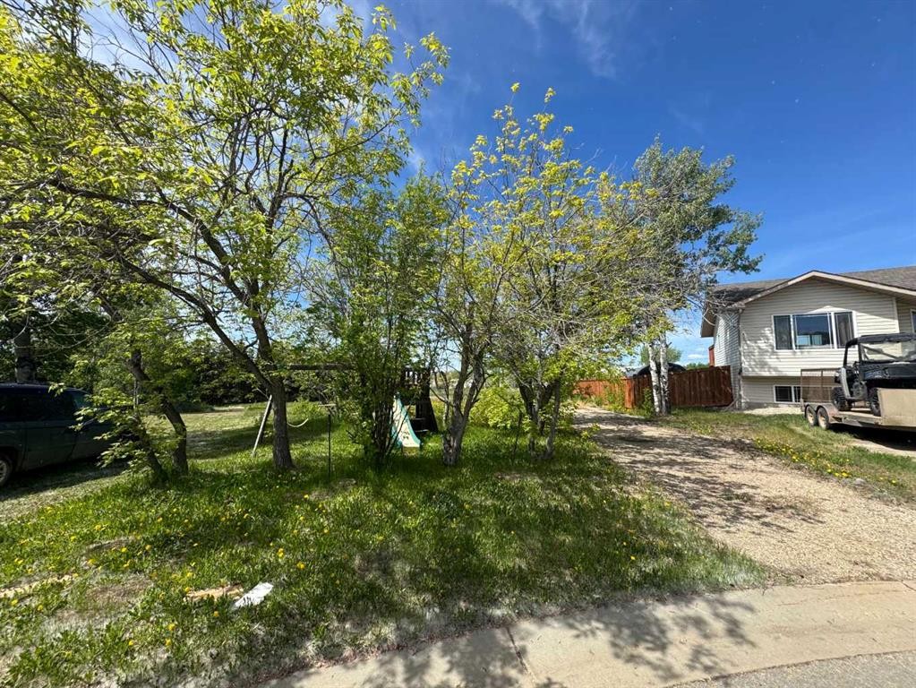 1119 7Th Avenue, Beaverlodge, AB