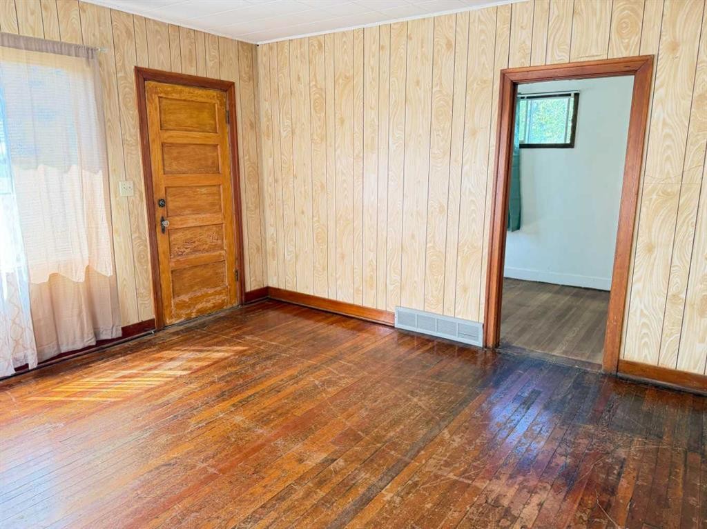 5027 46 Avenue, Spirit River, AB