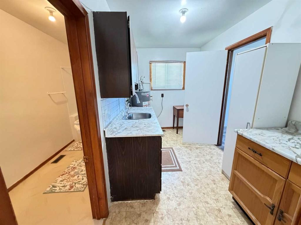 5027 46 Avenue, Spirit River, AB