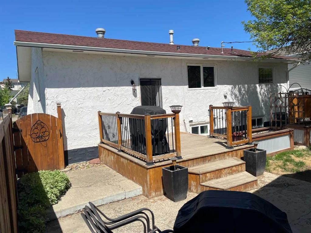 10717 103 Avenue, Fairview, AB