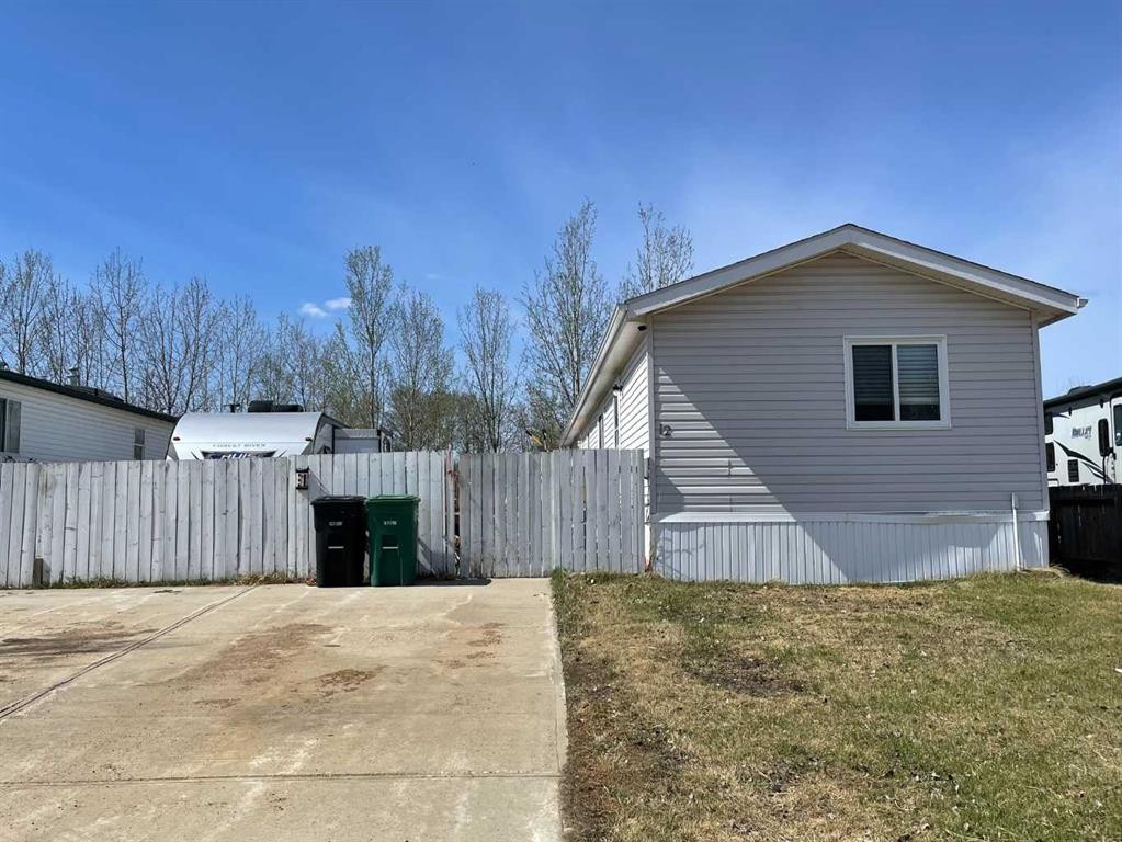 12 Dewberry Road, High Level, AB - Outdoor With Exterior